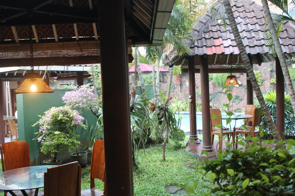 Prambanan Guesthouse Yogyakarta Exterior foto